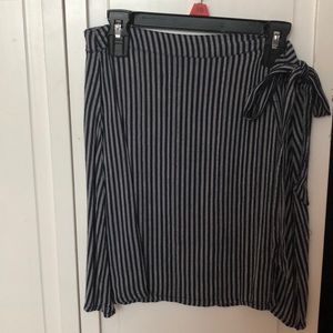 COPY - American Eagle Blue Striped Wrap Skirt. Fl…